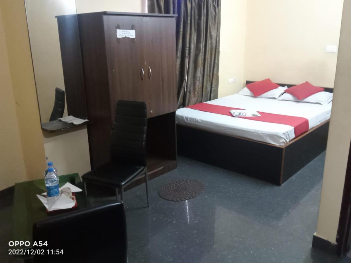 Skyline Lodge Силигури Экстерьер фото